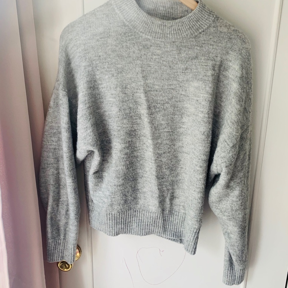H&M Gray Sweater